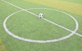 哈登背打吸引防守注意力 突然传球助小卡把握空位三分